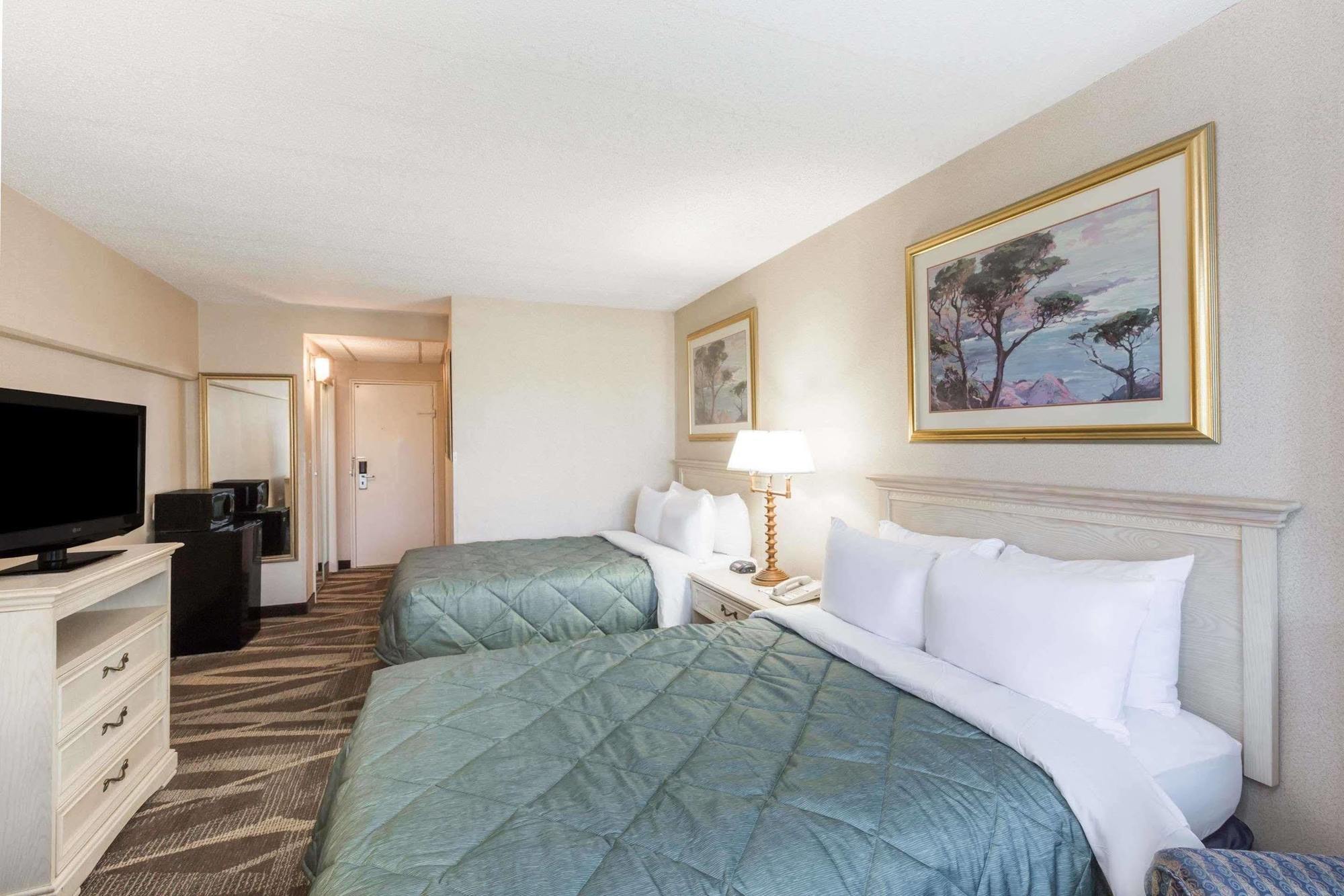 Ramada By Wyndham Yonkers - Westchester Zewnętrze zdjęcie